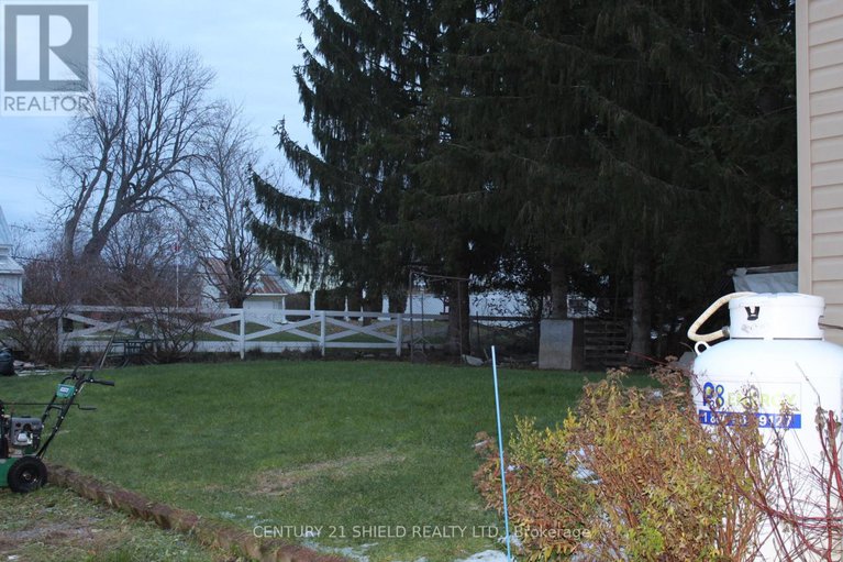 29142950/10-ash-street/south-stormont-osnabruck-twp/south-stormont/ontario/K0C1Y0_5