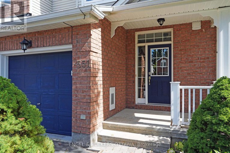 28761429/551-wild-shore-crescent/riverside-southgloucester-glen/ottawa/ontario/K1V1S9_3
