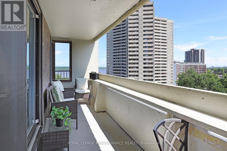 28909451/1002-1171-ambleside-drive/woodroffe/ottawa/ontario/K2B8G6_24