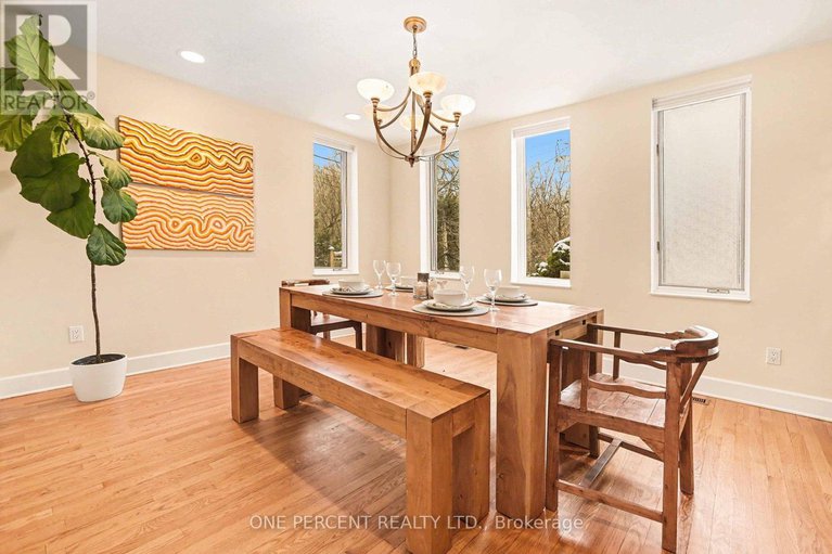 29255409/60-pontiac-street/ottawa-westtunneys-pasture/ottawa/ontario/K1Y2K1_9