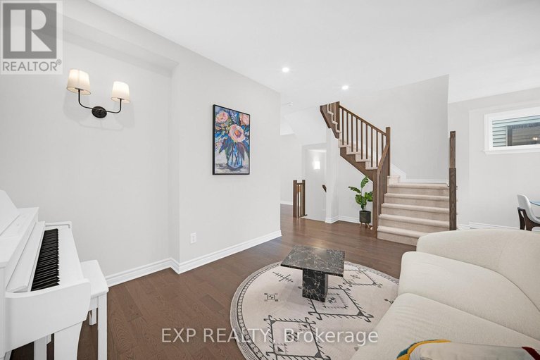 29471377/52-whooping-crane-ridge/riverside-southgloucester-glen/ottawa/ontario/K4M0P2_11