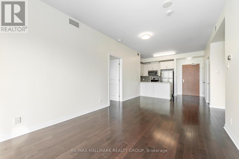 28537362/ph1-2702-242-rideau-street/sandy-hill/ottawa/ontario/K1N0B7_20