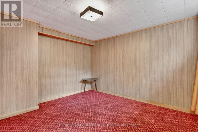 29006846/2106-dunelm-street/elmvale-acresurbandale/ottawa/ontario/K1G2S3_35