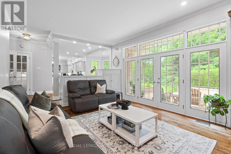 28641841/27-marchbrook-circle/rural-kanata-central/ottawa/ontario/K2W1A1_13