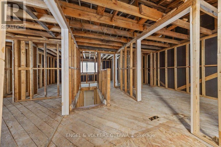 29645243/801-st-jean-street/town-of-rockland/clarence-rockland/ontario/K4K1K3_12