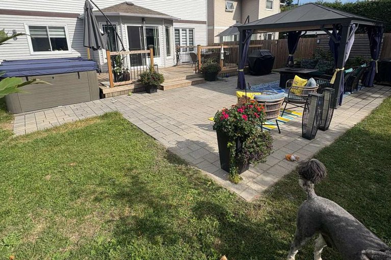 29305647/1310-prestone-drive/bilberry-creekqueenswood-heights/ottawa/ontario/K1E2Z6_41