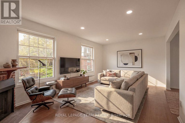 29306752/9-moorside-private/carleton-heights/ottawa/ontario/K2C3P4_8