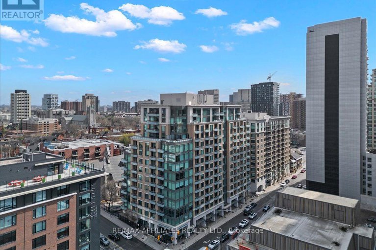 28777062/303-238-besserer-street/sandy-hill/ottawa/ontario/K1N6B1_38