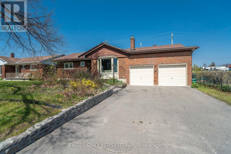 989 Connaught Avenue