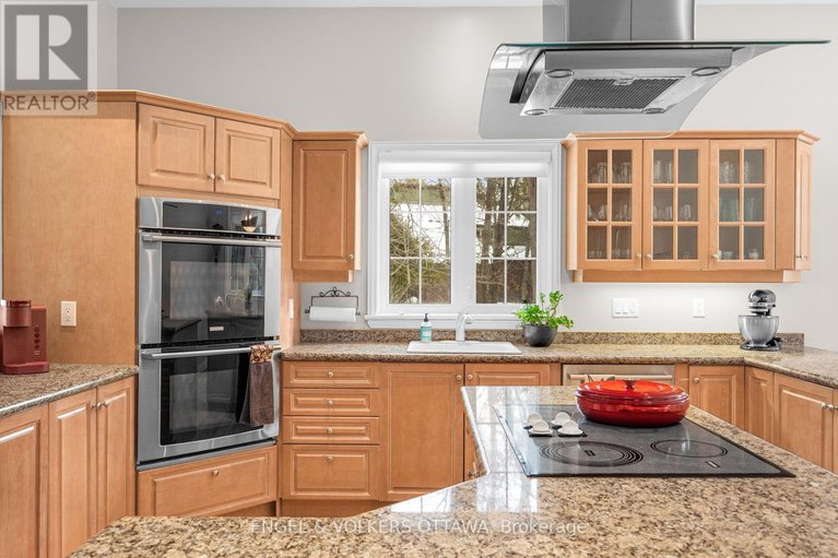 29633496/5-countryside-green/cedar-hillorchard-estates/ottawa/ontario/K2R1B5_11