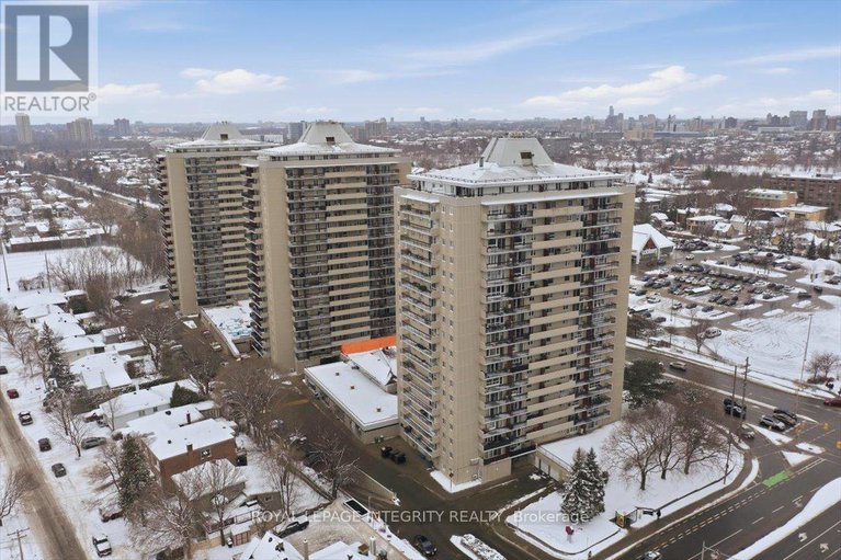 29233378/109-158a-mcarthur-avenue/vanier/ottawa/ontario/K1L7E7_1