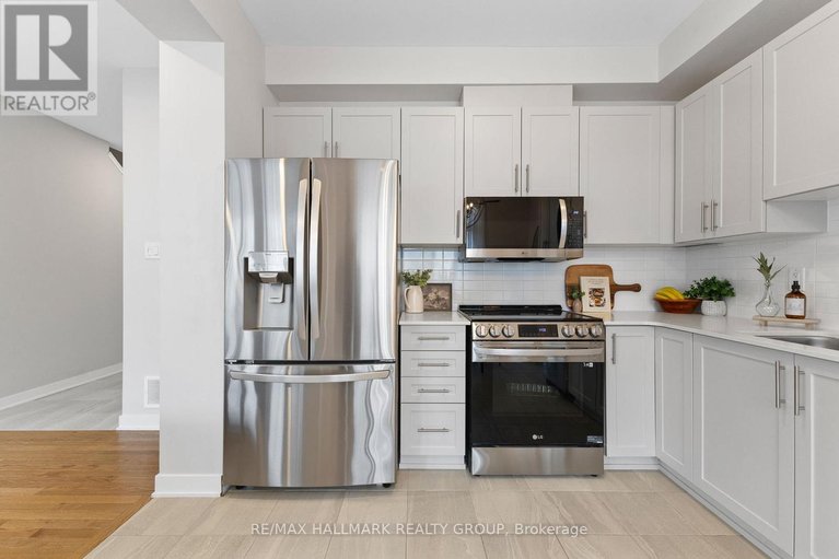 29621623/1015-cottontail-walk/avalon-west/ottawa/ontario/K4A5H7_12