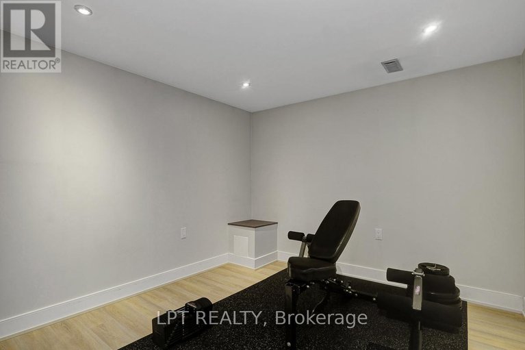 28412774/236-3310-southgate-road/south-keys/ottawa/ontario/K1V8X4_29