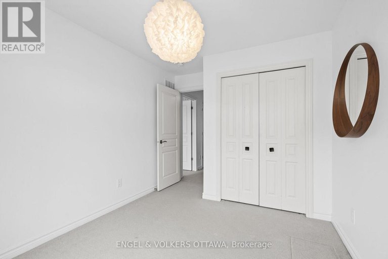 28330138/317-ardmore-street/riverside-southgloucester-glen/ottawa/ontario/K4M0E2_30