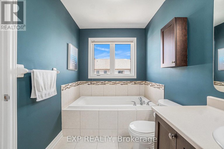 28654026/644-moorpark-avenue/emerald-meadowstrailwest/ottawa/ontario/K2M0H8_20