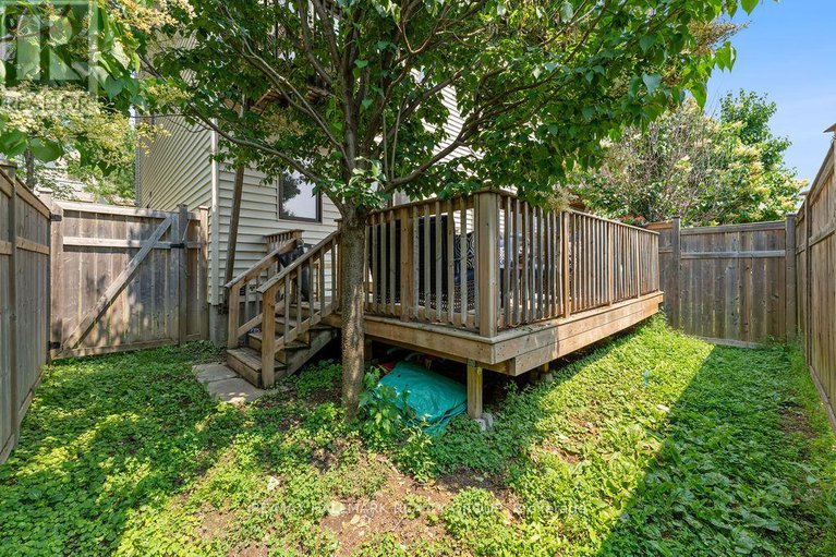 28558567/116-brilia-private/beacon-hill-south/ottawa/ontario/K1J0B7_31