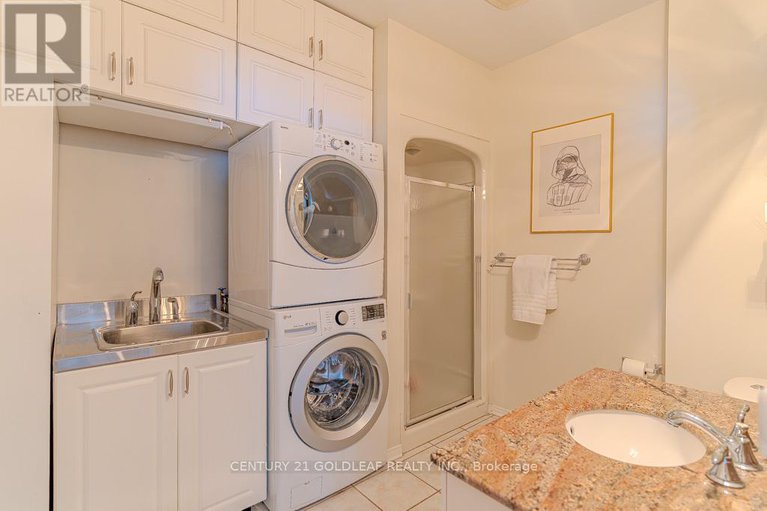 29418549/1075-north-river-road/overbrook/ottawa/ontario/K1K3V9_17