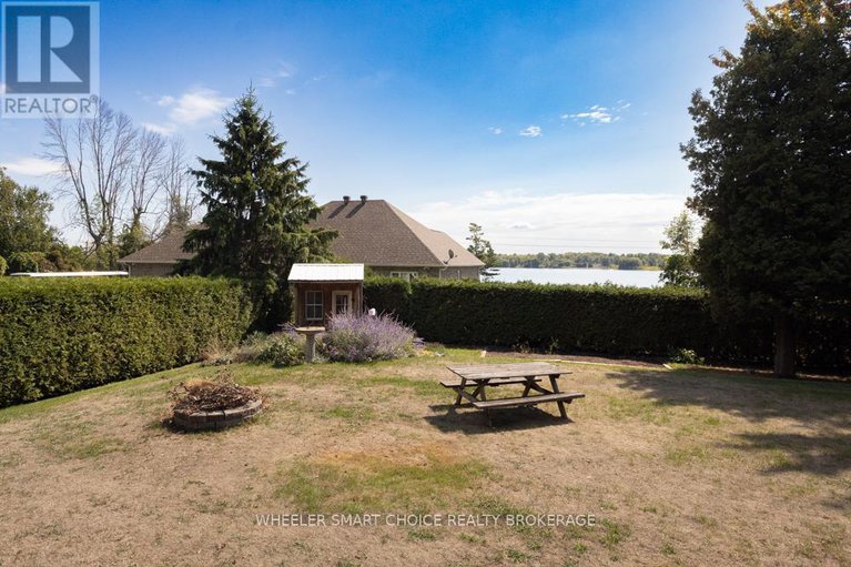 28858020/15206-colonial-drive/south-stormont-osnabruck-twp/south-stormont/ontario/K0C1M0_4