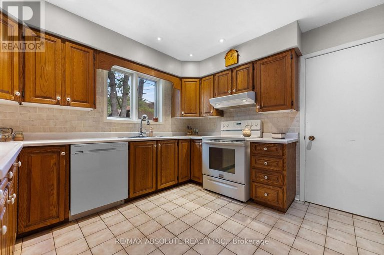 28191817/33-old-orchard-lane/mcnabbraeside-twps/mcnabbraeside/ontario/K7S3T3_14