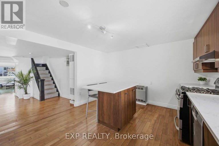 29640321/203-carruthers-avenue/hintonburg/ottawa/ontario/K1Y1N6_15