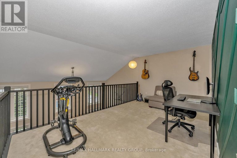 28394406/24-103-eye-bright-crescent/riverside-southgloucester-glen/ottawa/ontario/K1V2K6_17