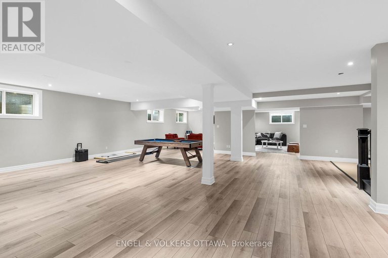 28267888/450-lockmaster-crescent/manotick-village-manotick-estates/ottawa/ontario/K4M1L9_42