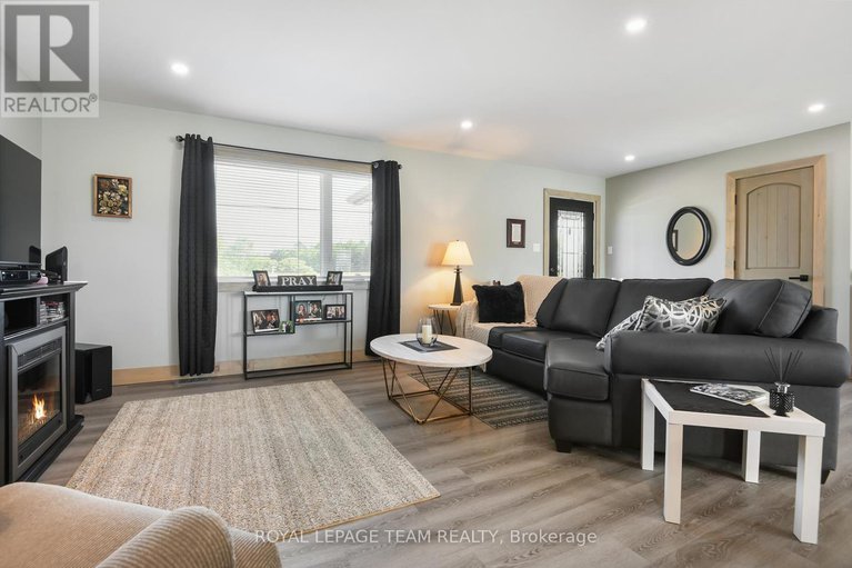 28622757/1016-castleford-road/horton-twp/horton/ontario/K7V3Z8_5