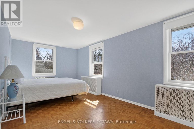 29587308/193-cunningham-avenue-s/applewood-acres/ottawa/ontario/K1H6A7_26