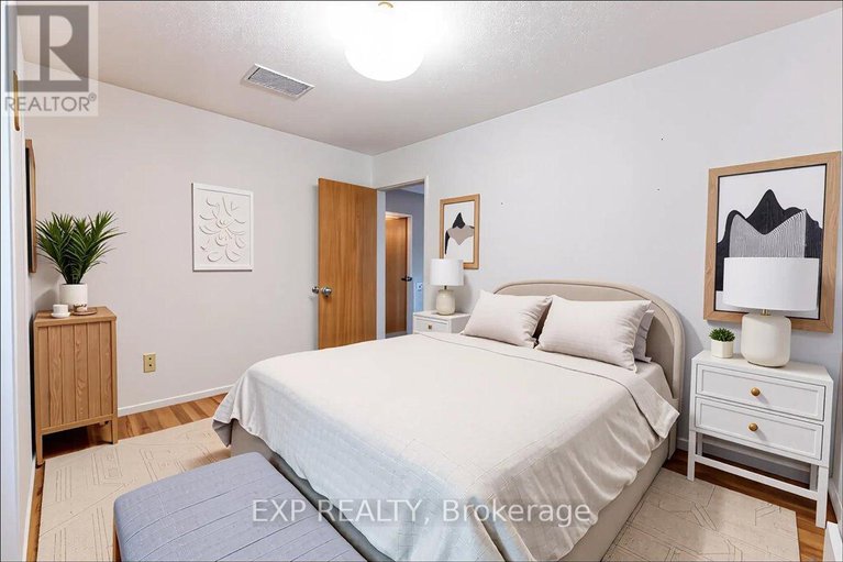 28574220/2209-fillmore-crescent/beacon-hill-north/ottawa/ontario/K1J6A1_26