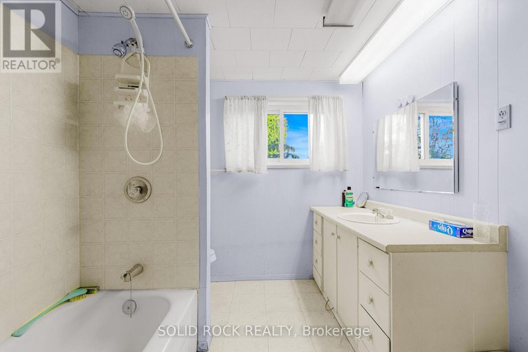 28794661/41-sarah-street/augusta-twp/augusta/ontario/K0E1P0_26