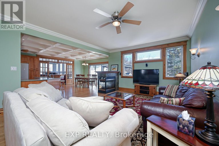 28062332/415-johnston-road/north-grenville-twp-kemptville-south/north-grenville/ontario/K0G1J0_9