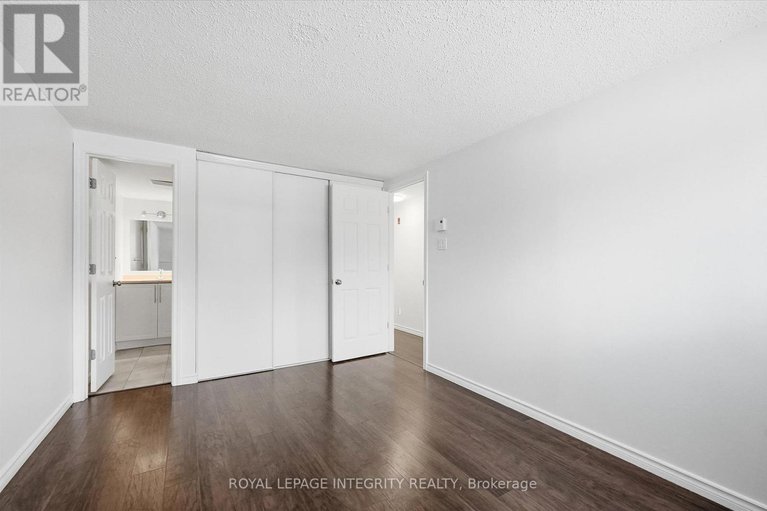 29317340/114-6532-bilberry-drive/orleans-wood/ottawa/ontario/K1C4N9_17