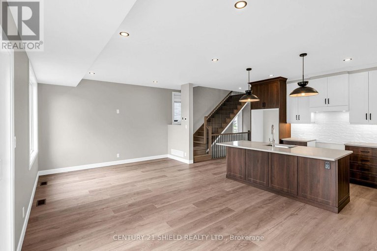 29273182/6831-monument-way/lancaster/south-glengarry/ontario/K0C2C0_8