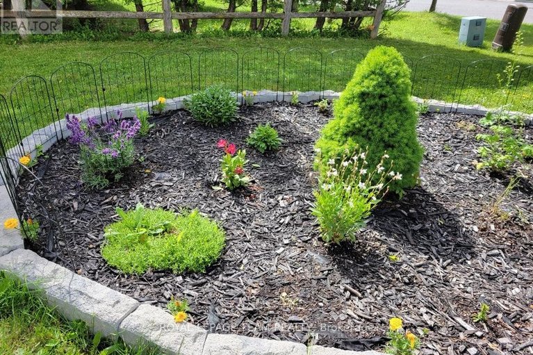 29473876/353-brigitta-street/emerald-meadowstrailwest/ottawa/ontario/K2S0H9_34