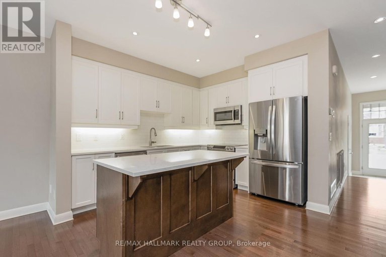 28386376/454-kilspindie-ridge/stonebridge/ottawa/ontario/K2J5M8_12