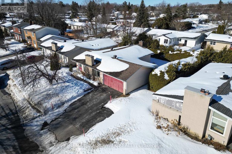 29432299/116-old-colony-road/glencairnhazeldean/ottawa/ontario/K2L1M2_45