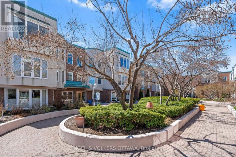 29671647/403-1-columbus-avenue/overbrook/ottawa/ontario/K1K4L1_1