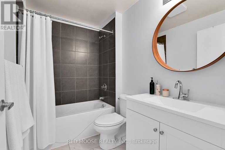 29013970/703-70-landry-street/vanier/ottawa/ontario/K1L0A8_19