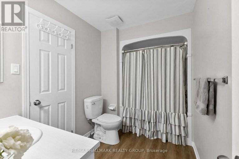 29246859/37-roblyn-way/barrhaven-east/ottawa/ontario/K2G5Z5_22