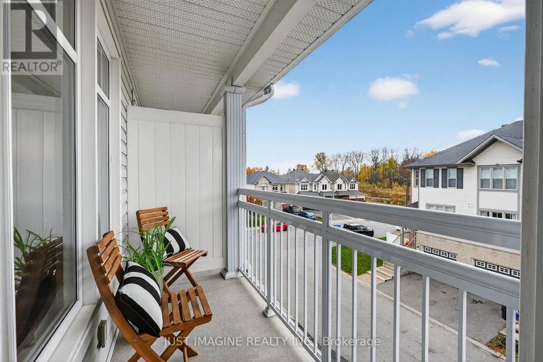 29033359/105-caithness-private/mer-bleuebradley-estatesanderson-park/ottawa/ontario/K1W0G4_32