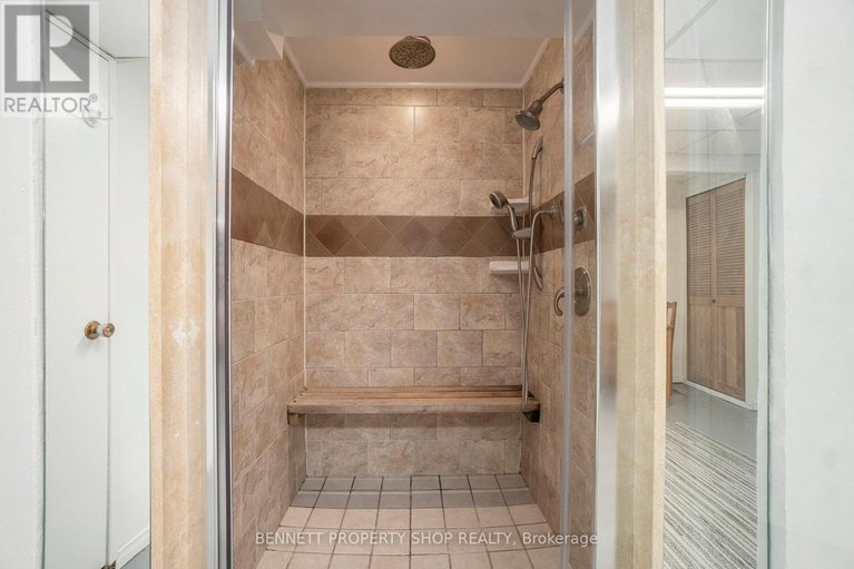 28618081/1339-o-avenue/eastway-gardensindustrial-park/ottawa/ontario/K1G0B1_17