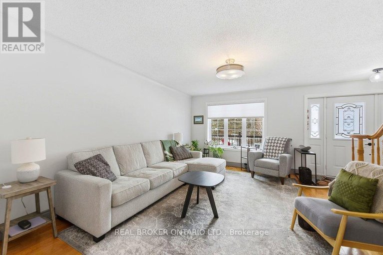 29463129/1585-becketts-creek-road/cumberland-west/ottawa/ontario/K4C1C8_8