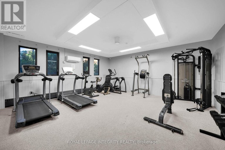28993309/1010-20-chesterton-drive/borden-farmstewart-farmcarleton-heightsparkwood-hills/ottawa/ontario/K2E6Z7_34