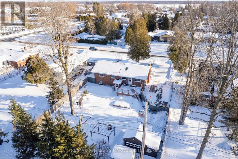 29323072/21-spruce-street/ingleside/south-stormont/ontario/K0C1M0_47