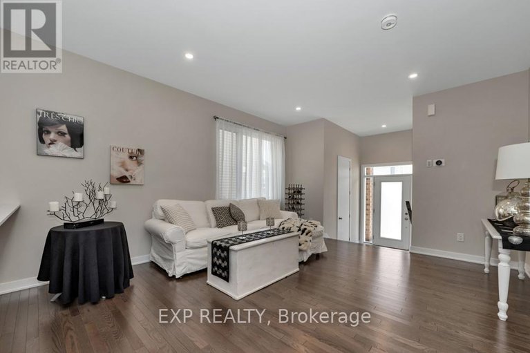 29363972/279-falsetto-street/mer-bleuebradley-estatesanderson-park/ottawa/ontario/K1W0S4_8