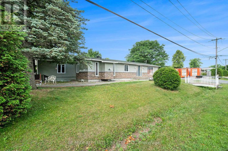 28542346/606-lydia-street-n/kemptville/north-grenville/ontario/K0G1J0_26
