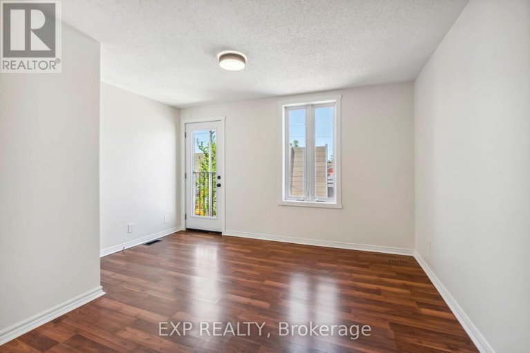 28512721/8-orangeville-street/west-centre-town/ottawa/ontario/K1S3C8_30