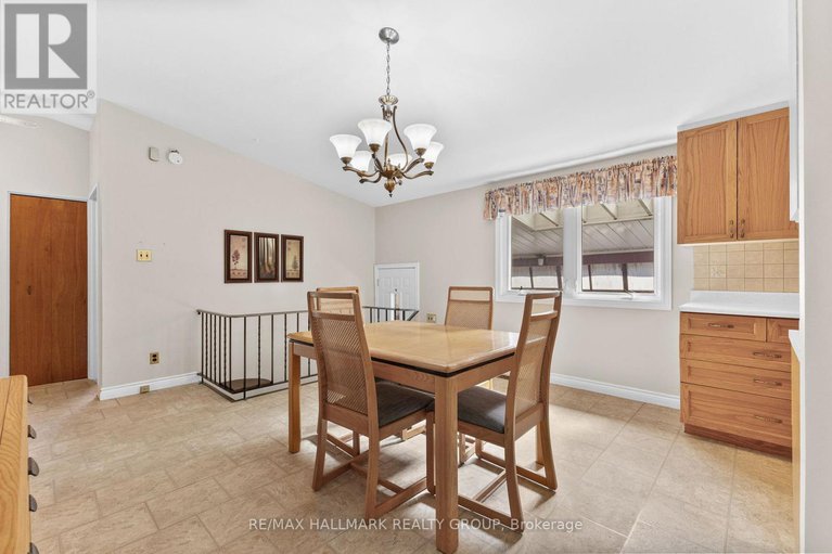 28611186/2234-bingham-street/elmvale-acresurbandale/ottawa/ontario/K1G2V7_10