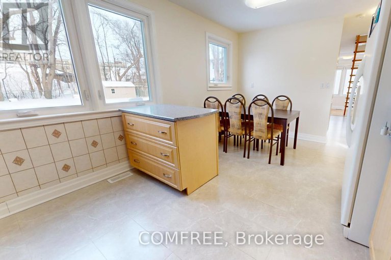 28379569/25-seguin-street/cardinal-heights/ottawa/ontario/K1J6P4_8