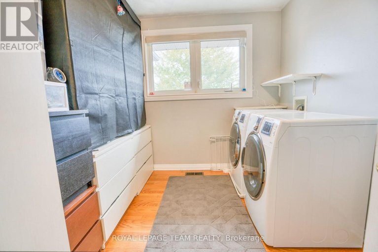 29083741/12-oakview-avenue/meadowlandscrestview/ottawa/ontario/K2G3A1_23